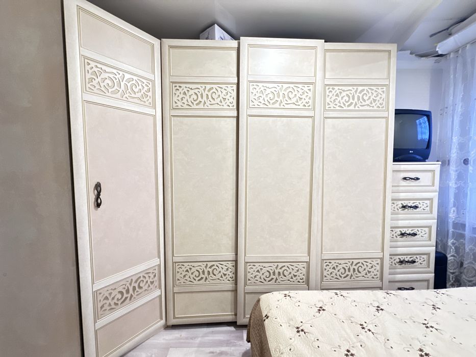 Спальный гарнитур