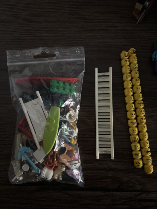 Част от лего сетове, фигурки и аксесоари