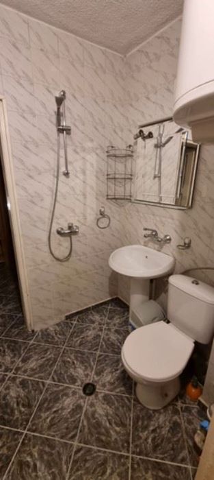 Дава се под наем Многостаен апартамент в София, Борово - 200 кв.м за 1196.97 € - Снимка #12