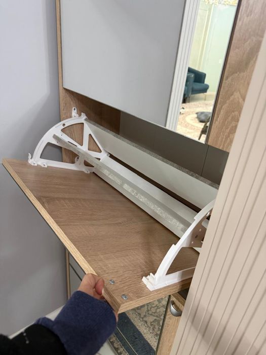 Обувной шкаф , в отличном состоянии