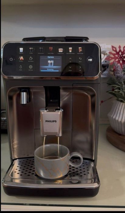 Kofe mashina, LatteGo 5400