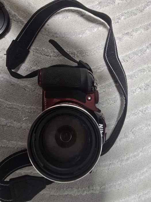 Фотоаппарат Nixon p600