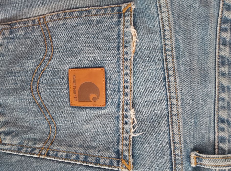 Blugi carhartt mărimea 33