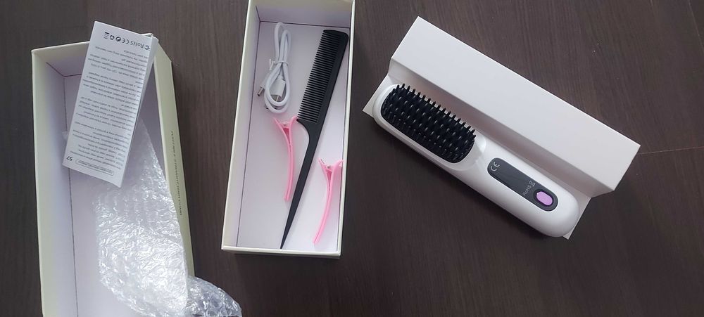 Преса за коса, четка, гребен