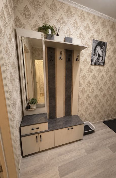 Продам прихожую