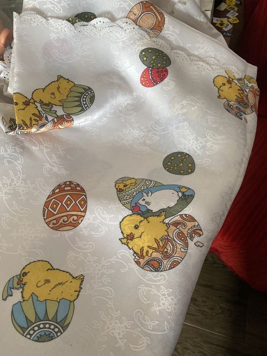 Feță  de masă imprimeu iepurași si față de masă imprimeu pui