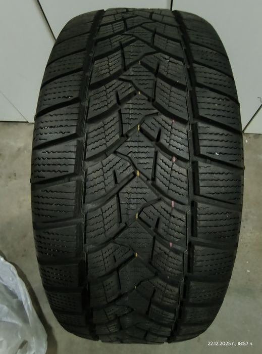 Зимни гуми  215/55/18 Dunlop winter sport 5 suv