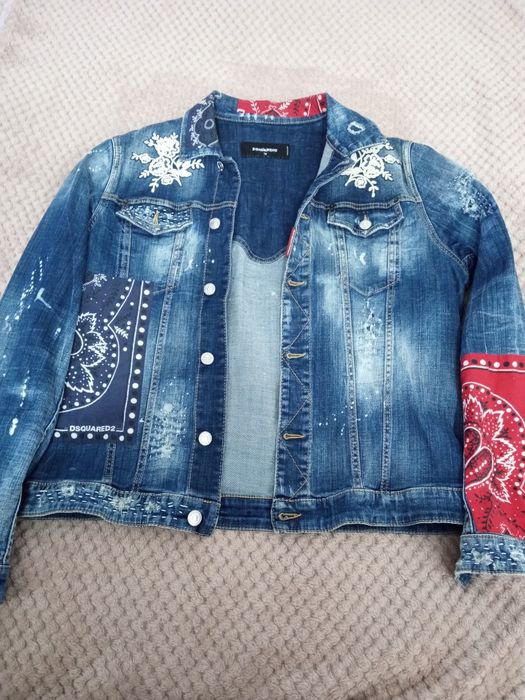 Vînd geacă Dsguared