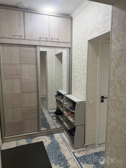 Продаётся 3-комнатная квартира с евроремонтом, Ц-26, Гульабад, с техни