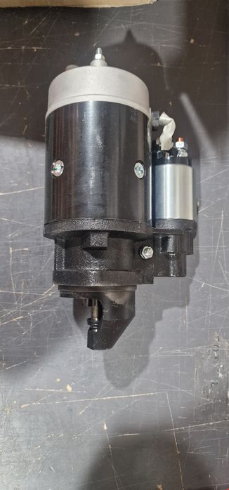 Electromotor tractor fiat 411.415 fiat 312 315 pe 24 v pret 1250 lei se poate trimite prin curier rapid în toată tara