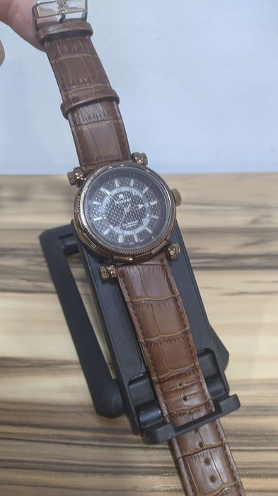 Часы кварцевые женские