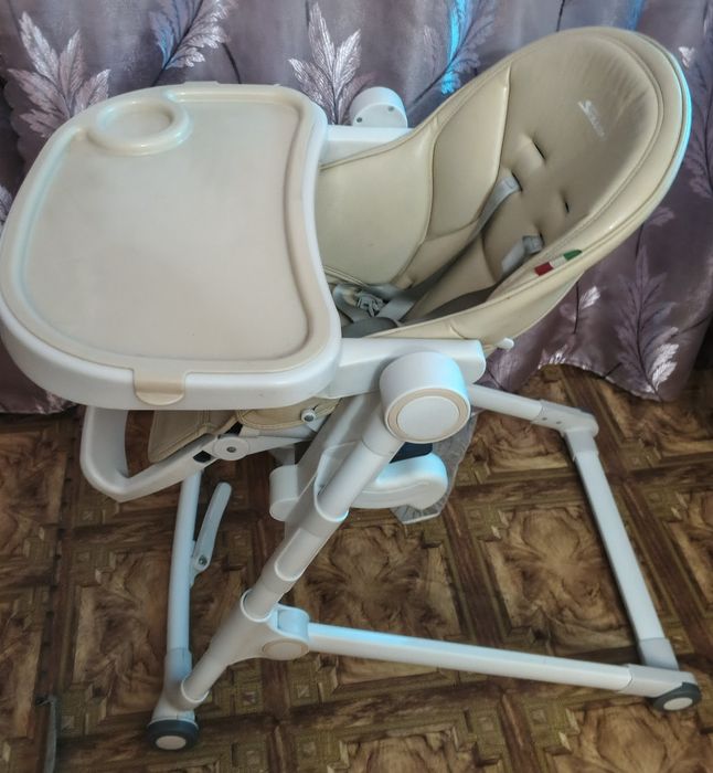 Продам стульчик для кормления