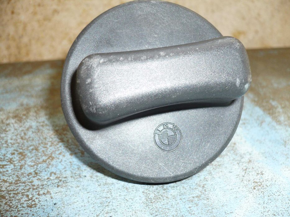 Капачка резервоар BMW