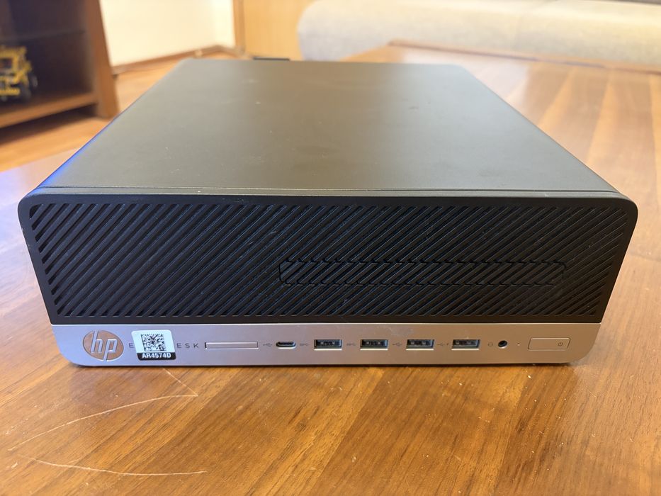 Calculator Hp 705 g4 Ryzen 5 2400g ; 16 gb ddr4 ; licenta windows 11