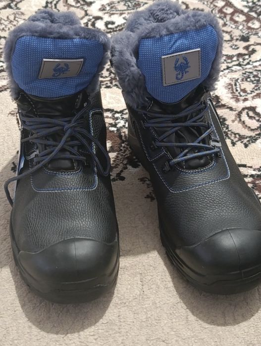 продам новые ботинки