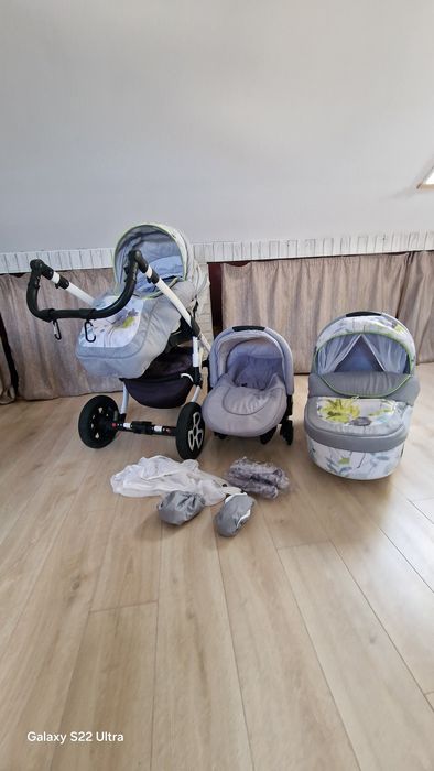 Cărucior Adamex Barletta 3 în 1 Floral
