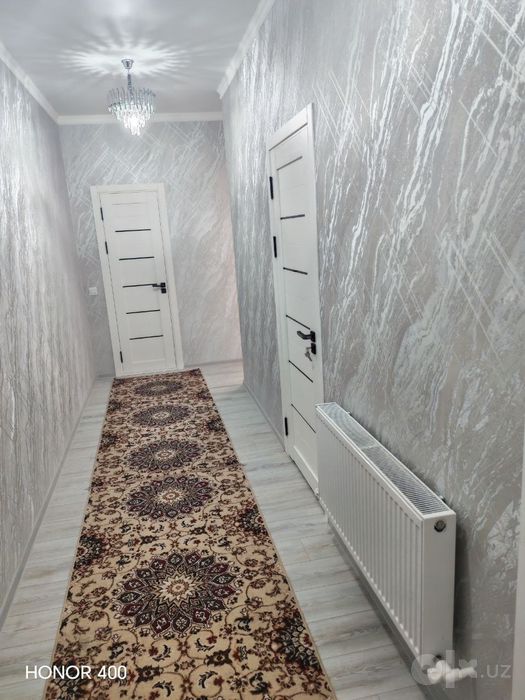 Хива шахар касма поликлиника олдида 1 этажда 2 хонали квартира