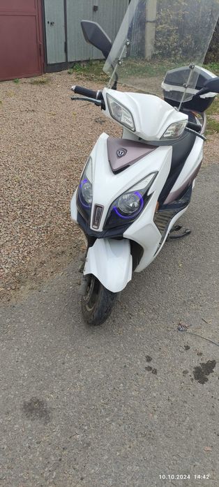 Электро скутер .