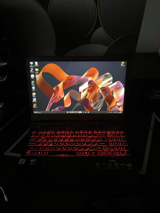 Acer Nitro 5 GTX 1650 i5 10300h