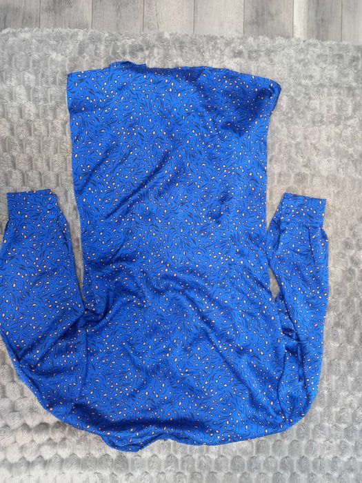 Boohoo- рокля размер Л