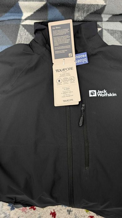 Geaca barbati  marimea S impermeabila ciclism Jack Wolfskin - noua