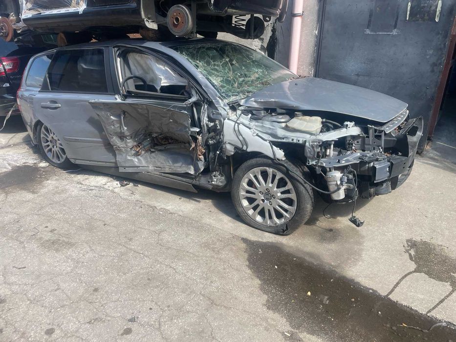 Volvo V50 2.4 / 1.6 TD / Волво В50 2008 година на части