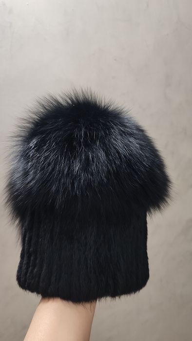 Шапка почти новая