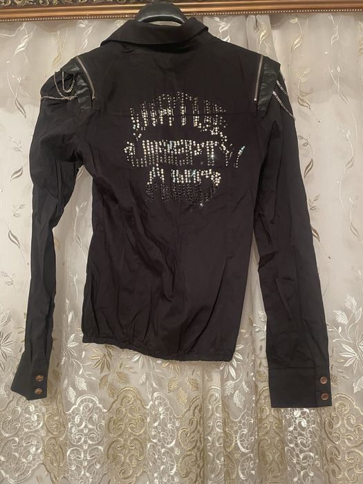 Распродажа женских вещей