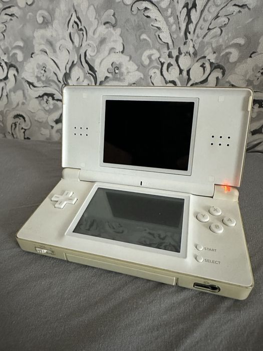 Joc Nintendo DS Lite