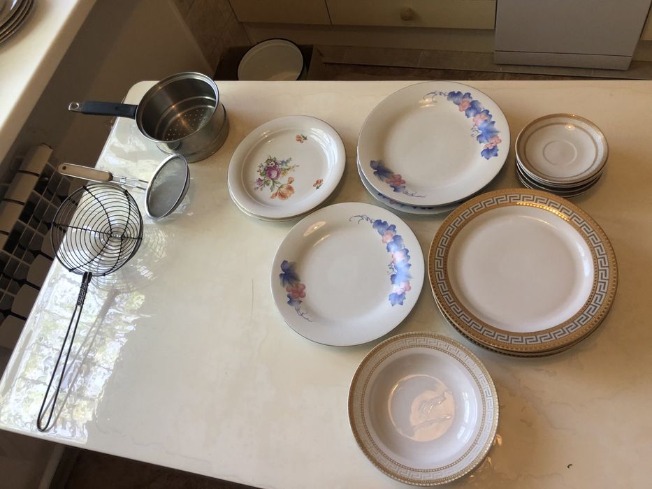 Посуда и кухонные принадлежности