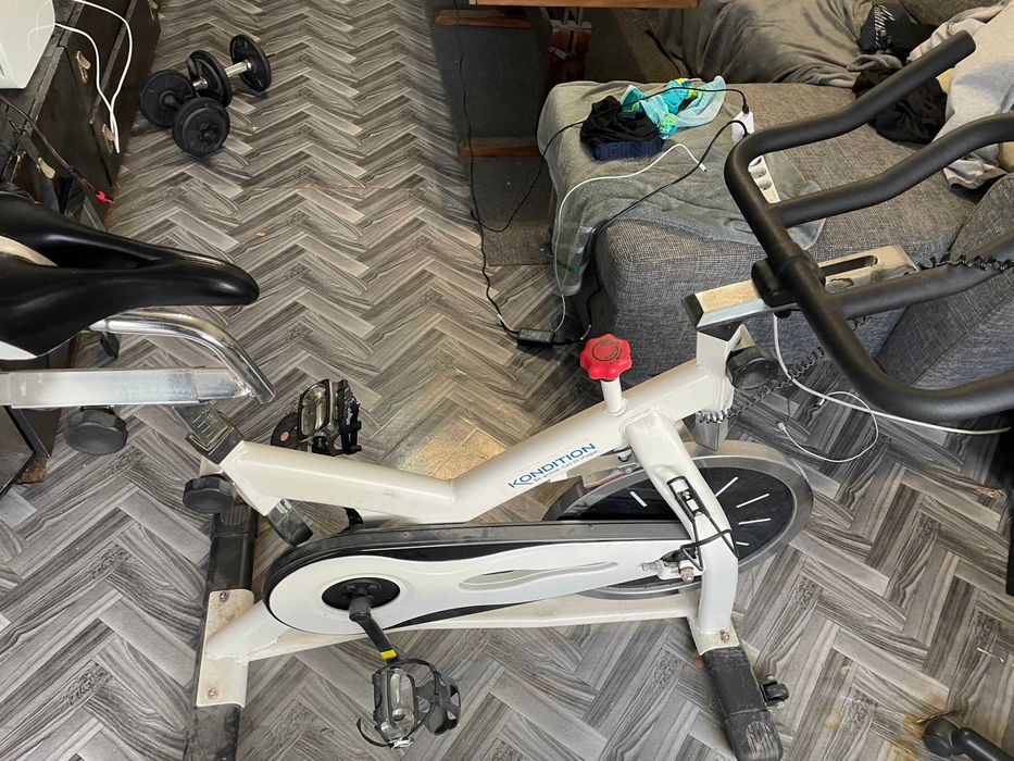 Spinbike Kondition 18 kg маховик