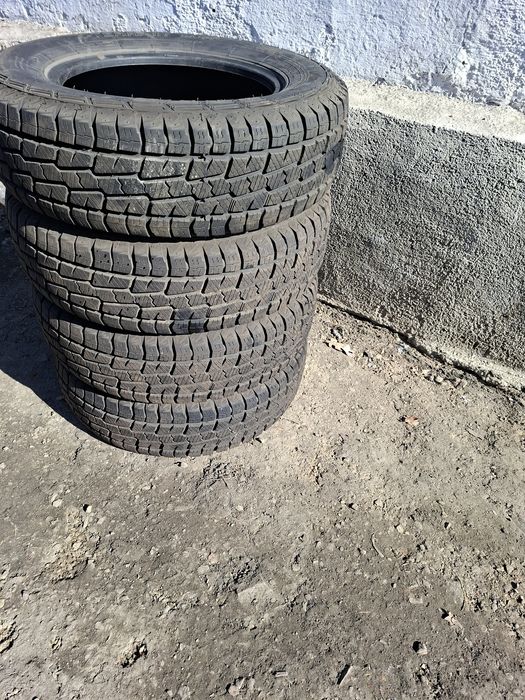 Продам резину на 16