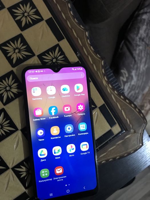 Продам Самсунг галаксиа10
