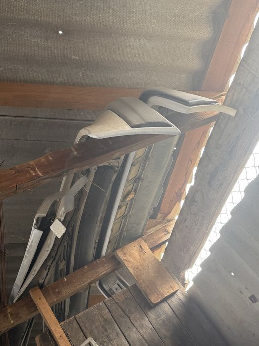 есть запчастьей разный машины