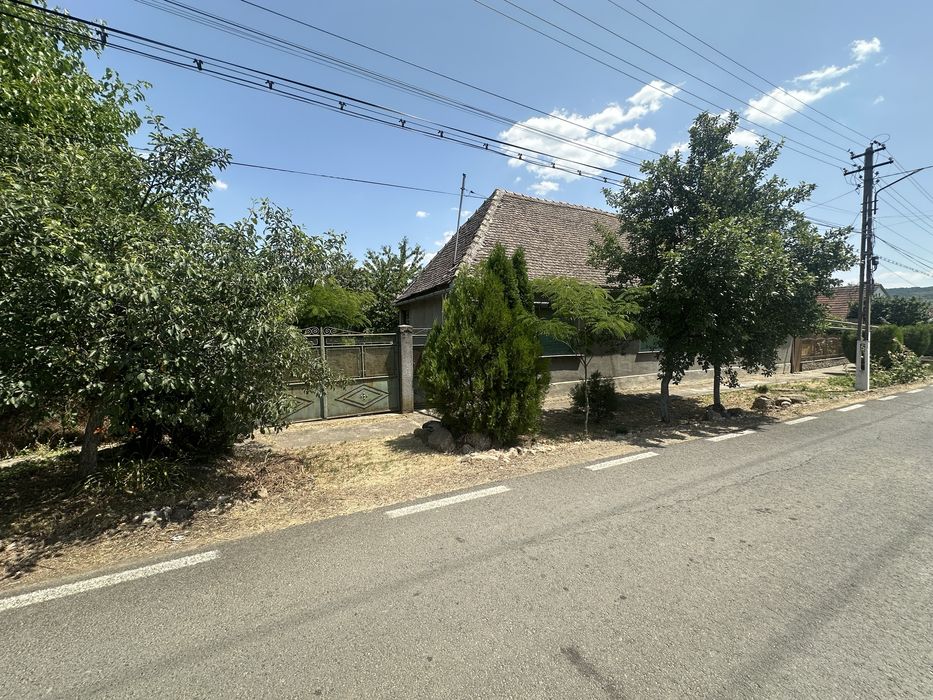 Vand casa in comuna Ghioroc jud Arad