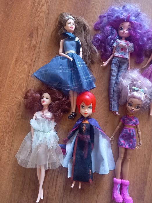 Lot doisprezece papusi diverse, Monster High