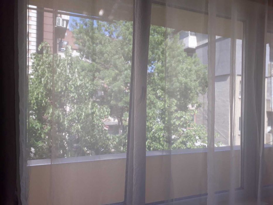 Дава се под наем Тристаен апартамент в София, Зона Б-19 - 76 кв.м за 703.8 € - Снимка #2