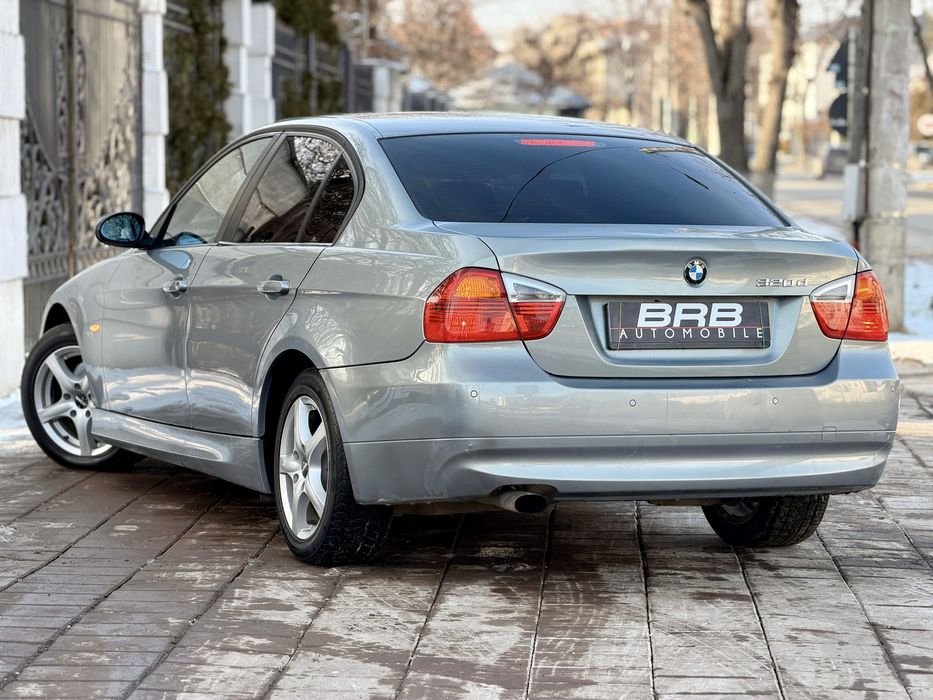 • Bmw Seria 3 E90 / 320D - Automat / Bixenon / Parc Auto rate •