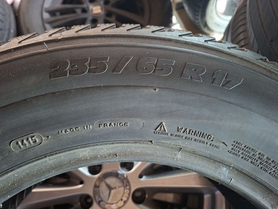 4 бр. Michelin Latitude Alpin LA2 235 65 17 Зимни гуми