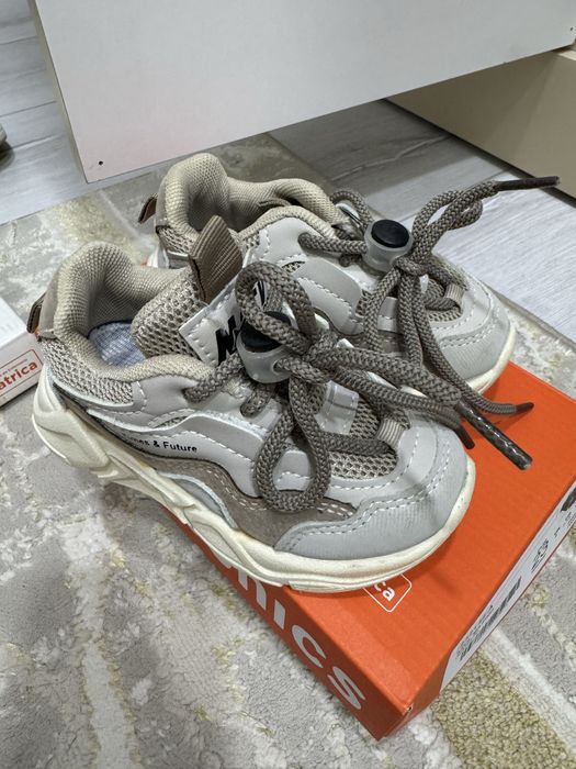 Кроссовки унисекс