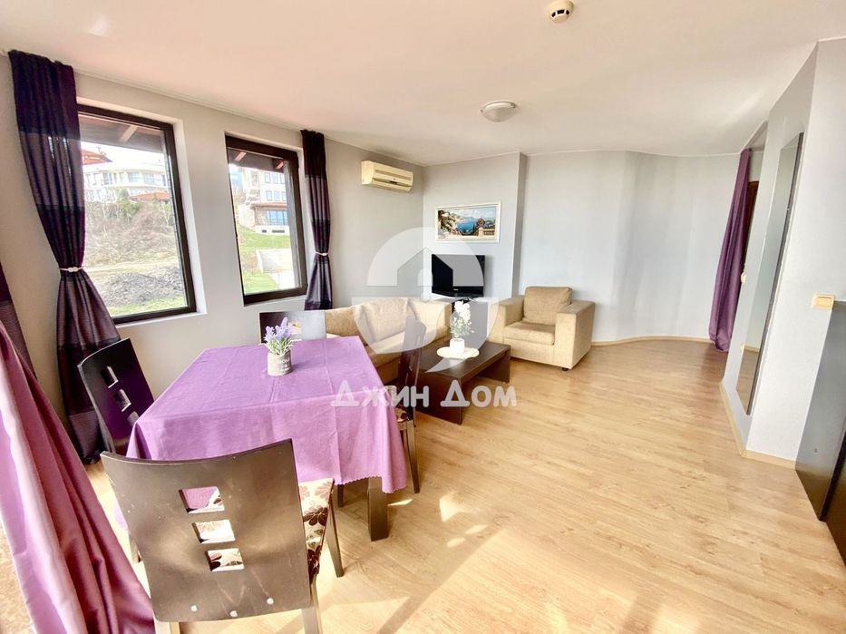 Продава се Двустаен апартамент в Свети Влас - 65 кв.м за 730 €/кв.м - Снимка #2