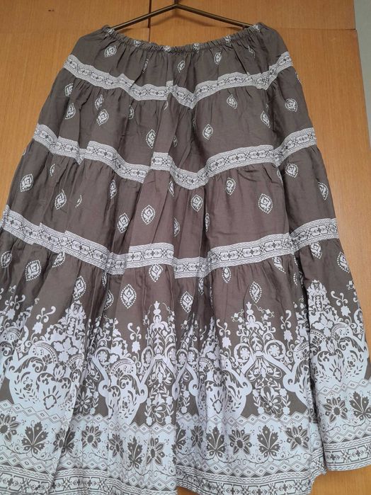 Пола - чист памук; волани, ластик