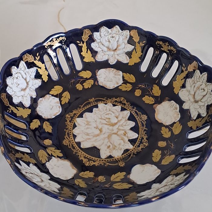 Ваза  для фрукты,большая,90.000с