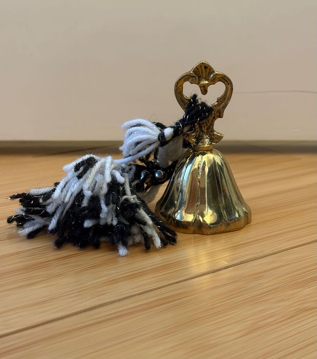 Бронзовый колокольчик