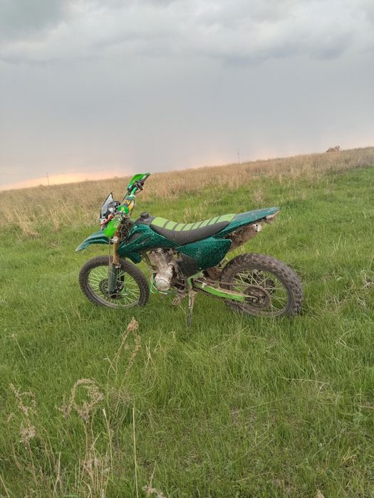 Продам эндуро 250