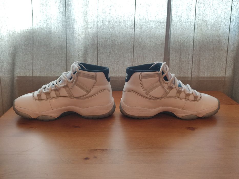 Jordan 11 Columbia