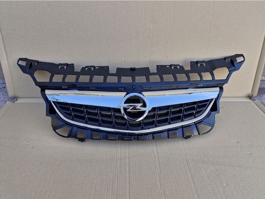 Grila centrala Opel Astra J 2009-2012 NOUA AM