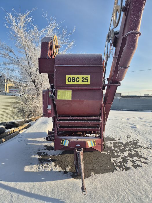 Продам очистительную машинку овс25