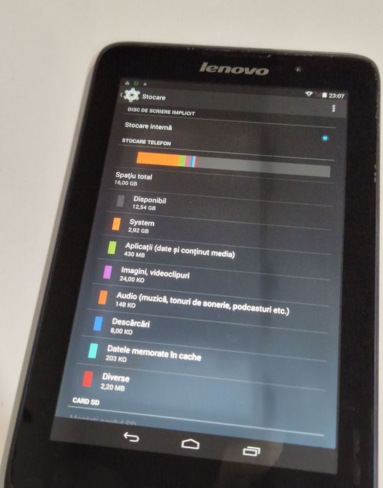 Tableta Lenovo cu android 4.4.4