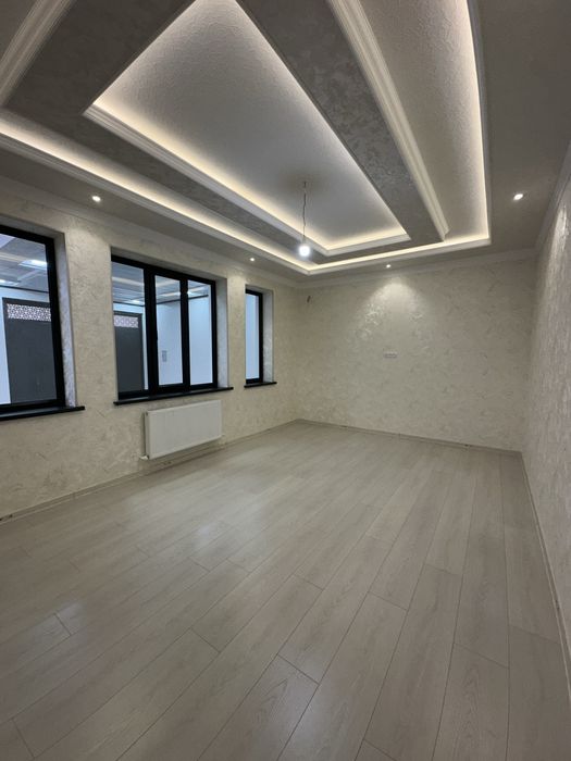 Уй сотилади 10 квартил ропарасидан кирилади